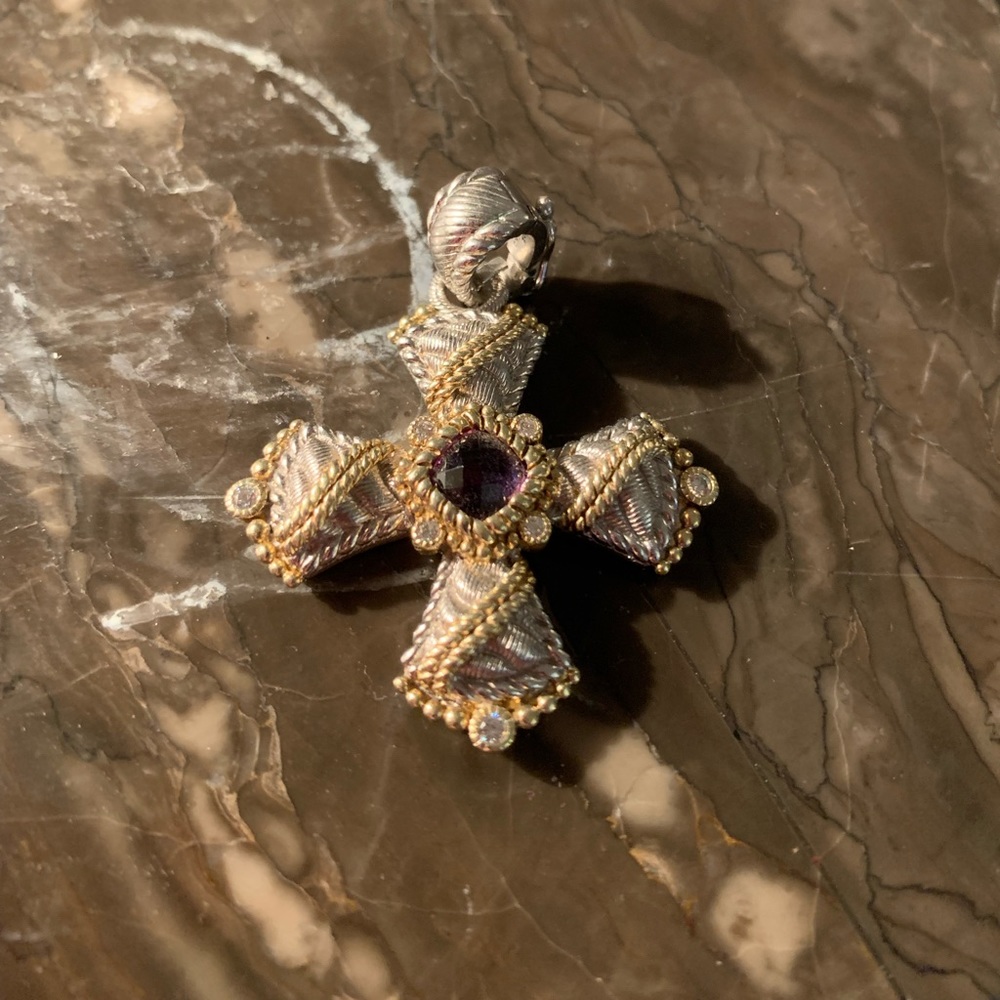 Genuine Judith Ripka enhancer